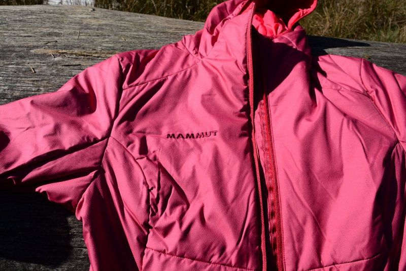 會呼吸的外套 猛犸象Runbold Advanced IS Hooded高山牦絨外套