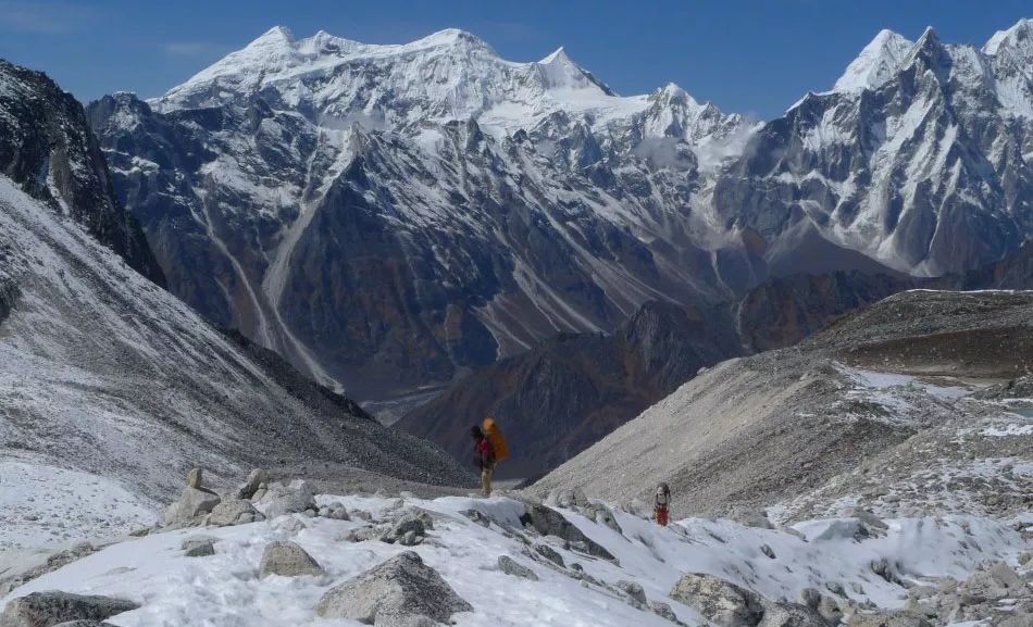 有關馬納斯魯地區徒步的9個有趣事實 有關馬納斯魯地區徒步的9個有趣事實