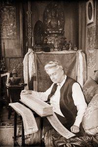 她是第一個進入拉薩的西方女性,竟然比洛克資歷還深 她是第一個進入拉薩的西方女性,竟然比洛克資歷還深