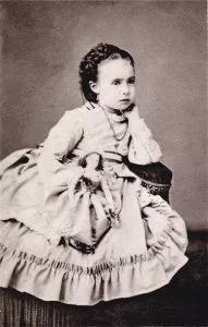 她是第一個進入拉薩的西方女性,竟然比洛克資歷還深 她是第一個進入拉薩的西方女性,竟然比洛克資歷還深