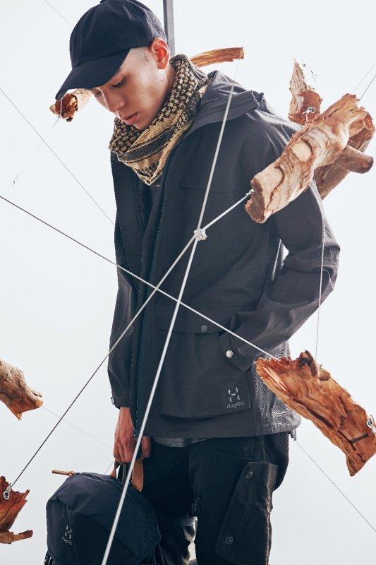 瑞典戶外品牌Hagl?fs(火柴棍)獲獎防水外套,秋冬男性限定軍綠款新上市