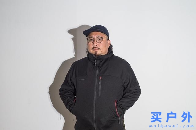 入手吳彥祖同款MAMMUT猛犸象極限軟殼,帥氣開箱