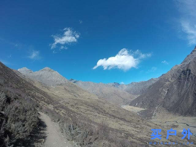 四川,獨闖四姑娘山二峰5276m全紀錄