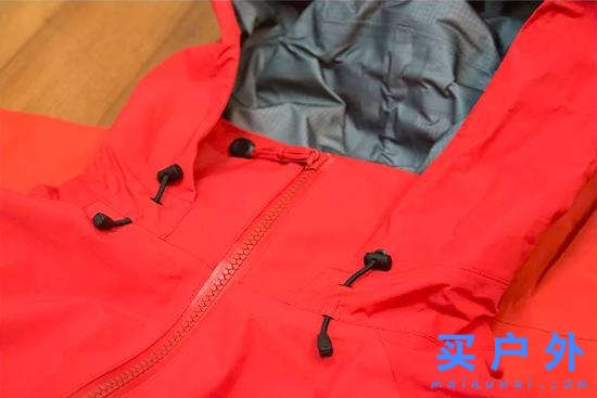 始祖鳥Alpha SV沖鋒衣和始祖鳥Beta AR沖鋒衣有什么不同?