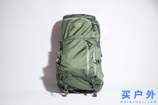 買了個神秘農場Mystery Ranch背包，只因為又要開始徒步旅行
