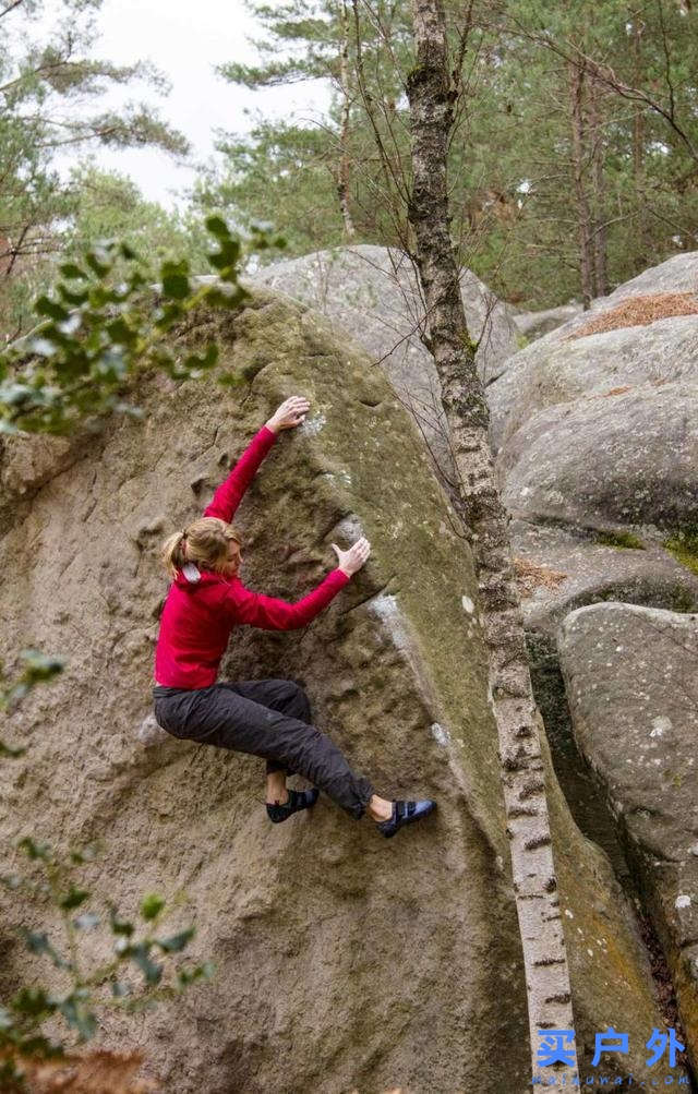 Arc'teryx始祖鳥Atom SL超輕棉服，應對微妙天氣變化的多面手