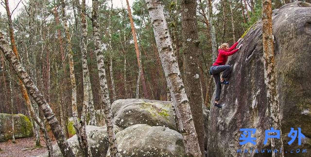 Arc'teryx始祖鳥Atom SL超輕棉服，應對微妙天氣變化的多面手