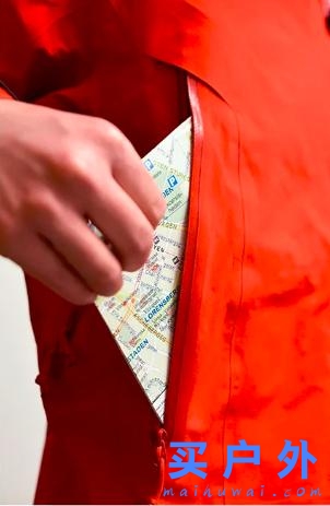 始祖鳥Alpha SV沖鋒衣和始祖鳥Beta AR沖鋒衣有什么不同?