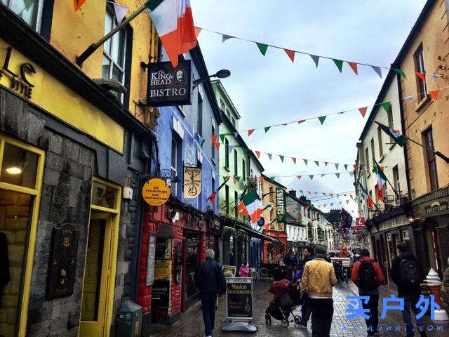 愛爾蘭自駕攻略,一篇告訴你上路資訊、交通規則、租車須知和必走路線