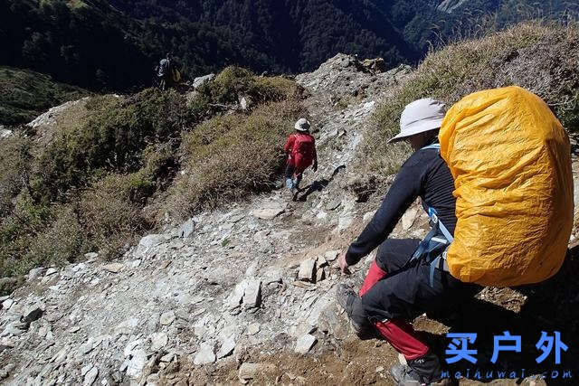 如何選購一雙合適的戶外鞋，常見戶外鞋的差別