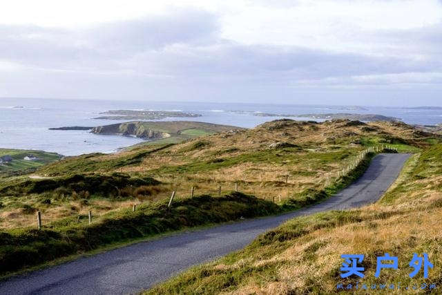 愛爾蘭自駕攻略,一篇告訴你上路資訊、交通規則、租車須知和必走路線