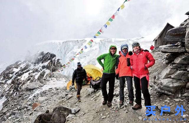 低調奢華，腳穿德國LOWA戶外鞋海外攀登大挑戰