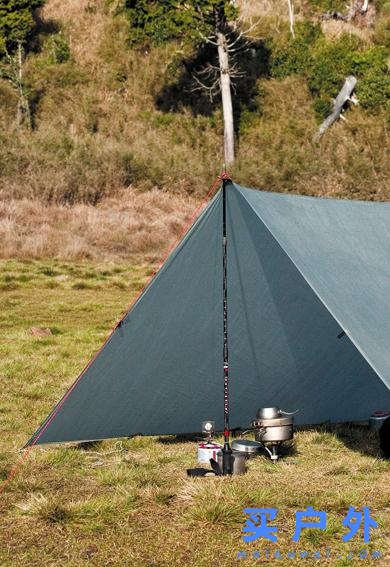 登山杖正確的使用方法，使用登山杖可以讓走路更輕松