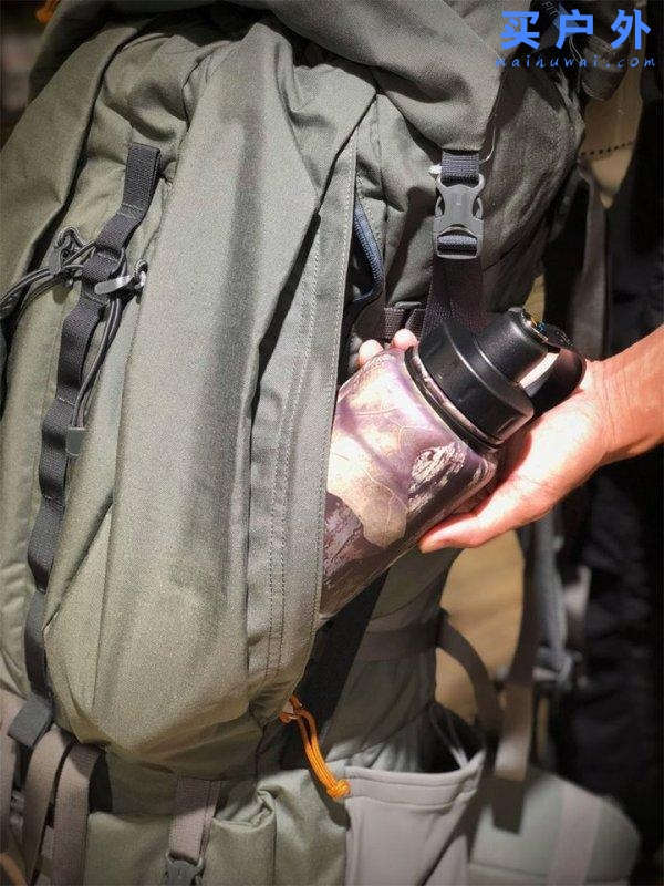 選擇登山背包越輕越好？四個點，挑個好背包陪你一起戶外