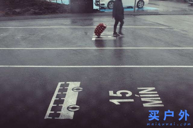 我不是在冰島就是在前往冰島的路上,10天自駕極光環島