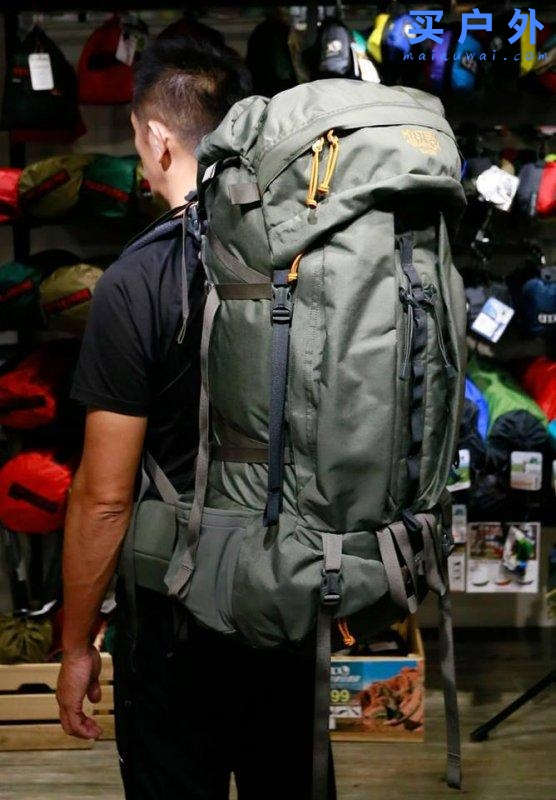 選擇登山背包越輕越好？四個點，挑個好背包陪你一起戶外