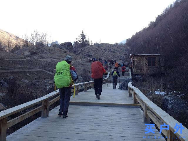 四川,獨闖四姑娘山二峰5276m全紀錄