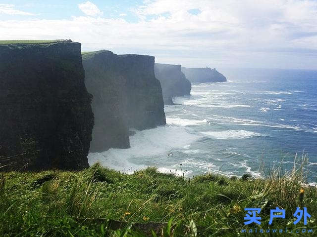 愛爾蘭自駕攻略,一篇告訴你上路資訊、交通規則、租車須知和必走路線