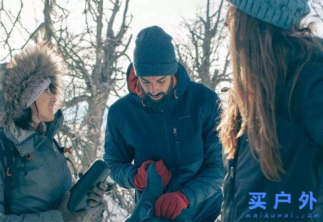 冬季戶(hù)外活動(dòng)保暖三層穿搭法,必學(xué)保暖衣物穿衣技巧