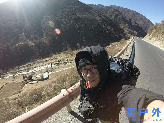 四川,獨闖四姑娘山二峰5276m全紀錄