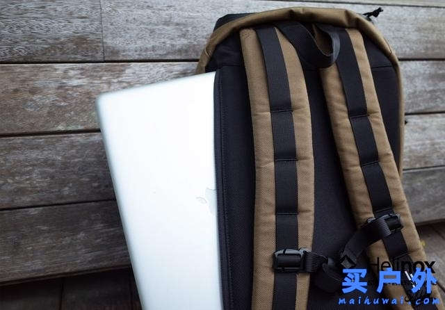 韓國戶外裝備品牌Helinox,喜愛戶外又能潮穿搭的背包