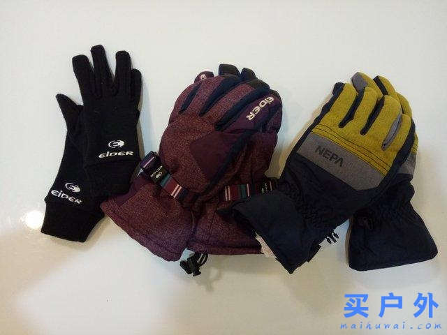 第一次滑雪只買這些裝備，給新手的滑雪裝備選購原則