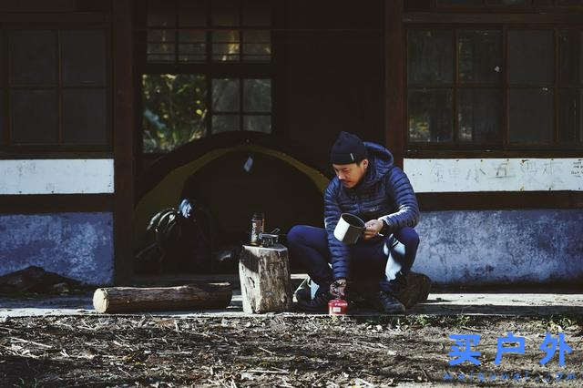 戶外四季必備，Rab防水輕量化排骨羽絨服測評