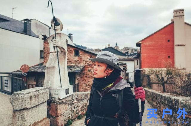 西班牙朝圣之路，走過風雪冰雨的蜜月旅行