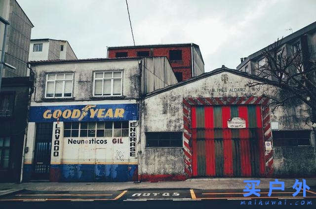 西班牙朝圣之路，走過風雪冰雨的蜜月旅行