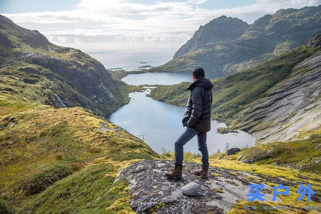 身穿Klattermusen攀山鼠羽絨連帽外套探索世界極北之島,斯瓦爾巴群島