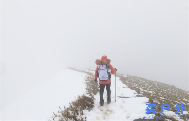 寒流來襲，英國戶外品牌Rab棉服保暖外套測評