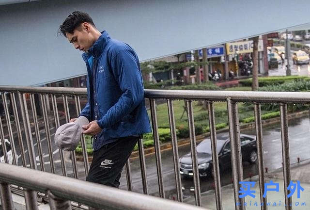 帥氣征服濕冷天氣,四款保暖外套始祖鳥Arc'teryx羽絨服和棉服開箱實穿！