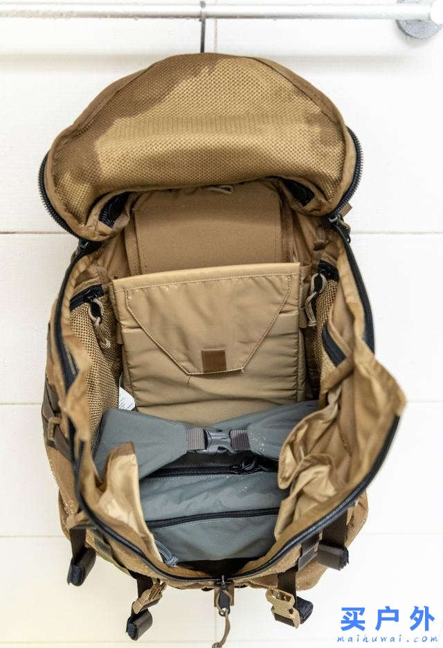 神秘農場Mystery Ranch背包開箱防水測試