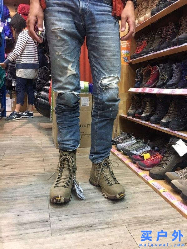 重裝徒步靴的新選擇，Zamberlan贊貝拉戶外重裝鞋兩個月實穿?得