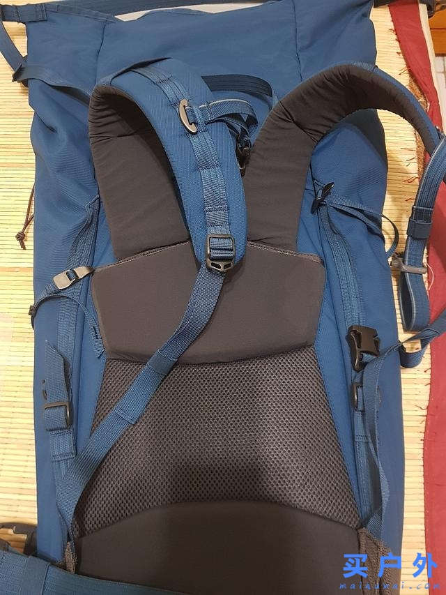 這款攀山鼠Klattermusen Ratatosk 30L背包，除了貴沒有其他缺點