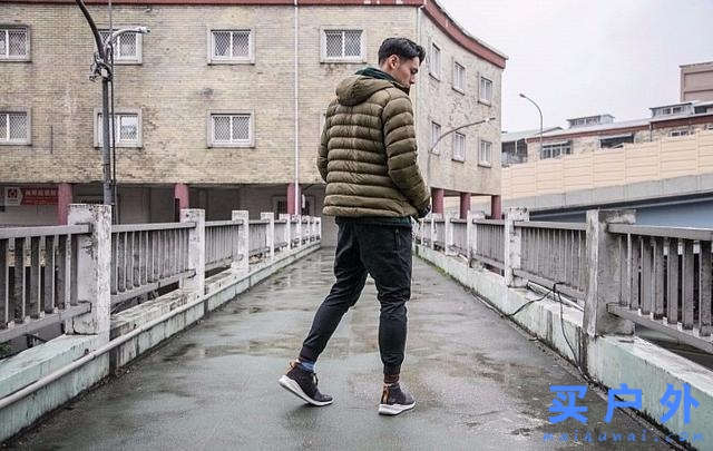 帥氣征服濕冷天氣,四款保暖外套始祖鳥Arc'teryx羽絨服和棉服開箱實穿！