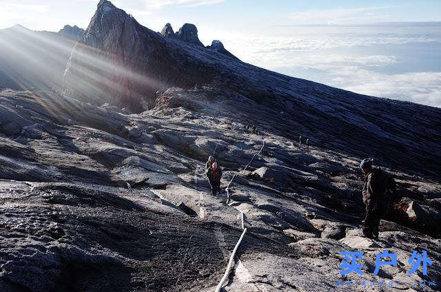 馬來(lái)西亞京那巴魯公園兩天一夜，走在東南亞最高峰的路上
