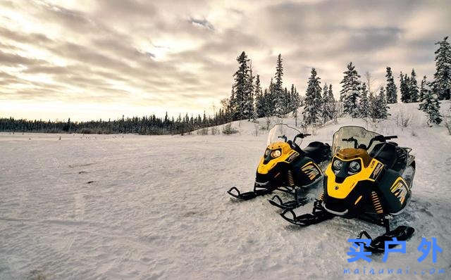 加拿大黃刀鎮極光村除了看炫目的極光,還能怎么玩?