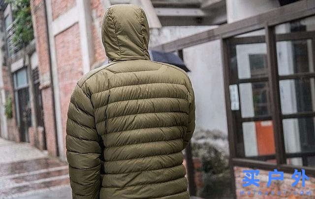 帥氣征服濕冷天氣,四款保暖外套始祖鳥Arc'teryx羽絨服和棉服開箱實穿！