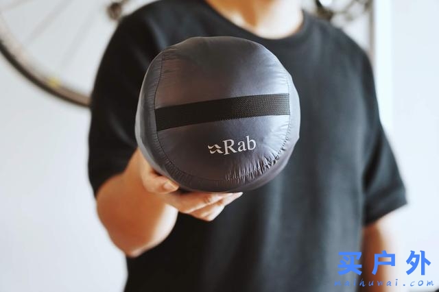 戶外四季必備，Rab防水輕量化排骨羽絨服測評