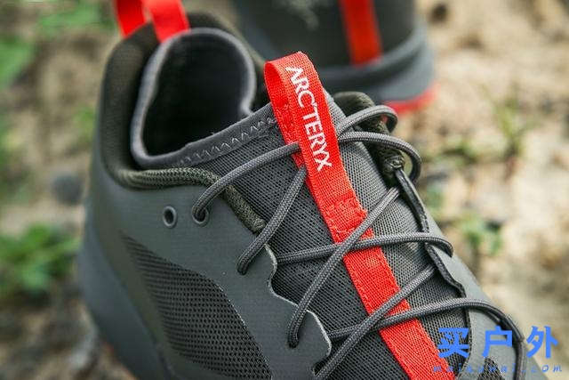 始祖鳥這款全方位越野跑鞋實鞋開箱，你可以買一雙