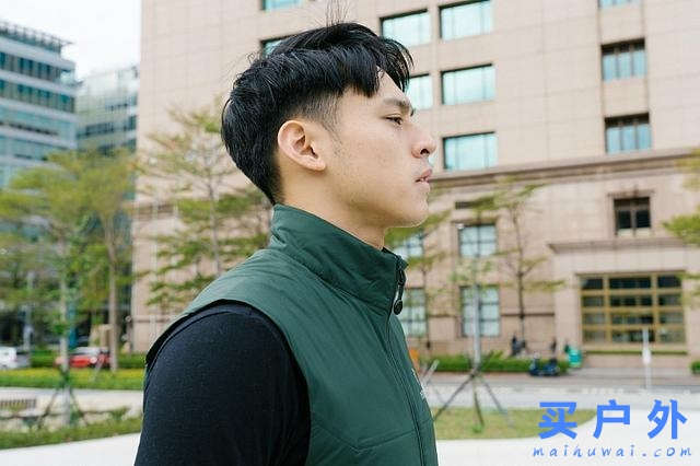 三款人氣始祖鳥Arcteryx保暖背心實穿分享，買件鳥裝好過冬