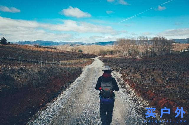西班牙朝圣之路，走過風雪冰雨的蜜月旅行