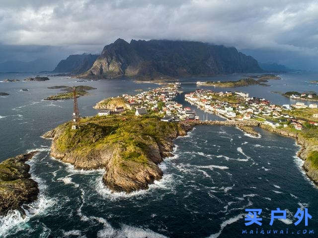 穿著Lowa多功能戶外鞋,探索群山峻嶺之間