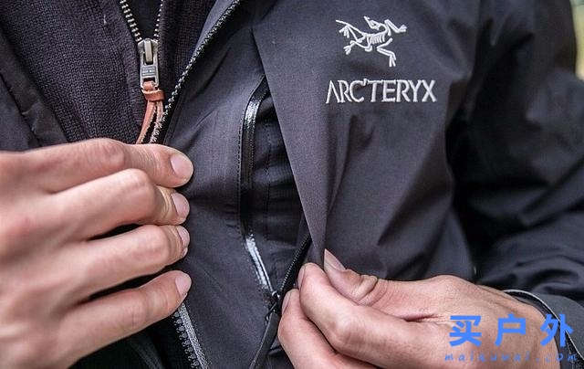 帥氣征服濕冷天氣,四款保暖外套始祖鳥Arc'teryx羽絨服和棉服開箱實穿！
