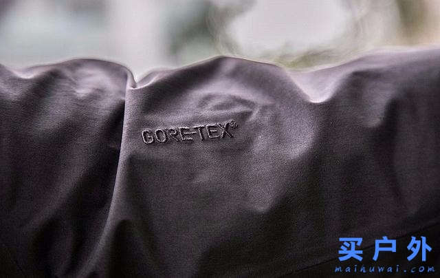 帥氣征服濕冷天氣,四款保暖外套始祖鳥Arc'teryx羽絨服和棉服開箱實穿！