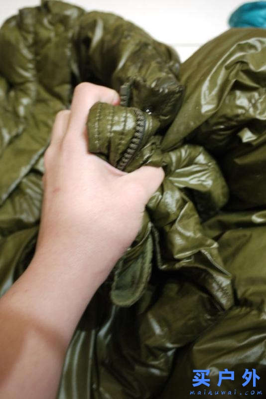 把原先的羽絨服汰換掉啦，以后上山就靠這件The North Face ThermoBall北面保暖棉服外套