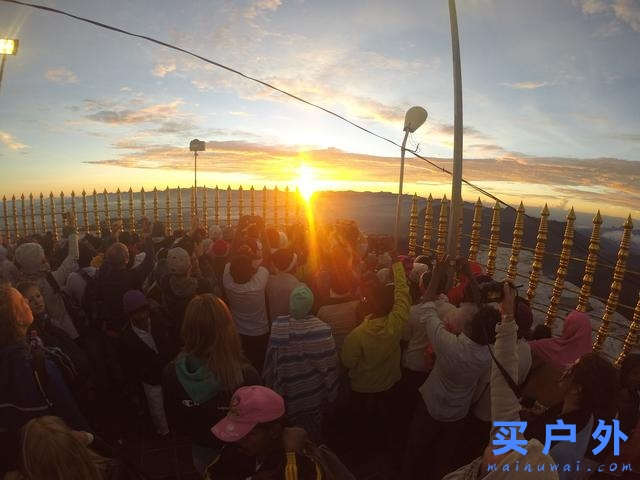 斯里蘭卡,在亞當(dāng)峰遇見(jiàn)的朝圣者們