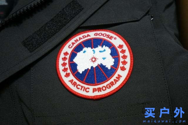 種草全球最火的羽絨服，Canada Goose加拿大鵝羽絨服開箱
