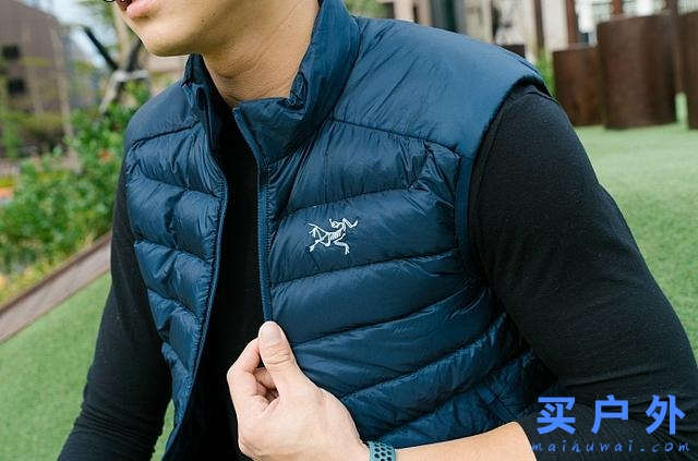三款人氣始祖鳥Arcteryx保暖背心實穿分享，買件鳥裝好過冬